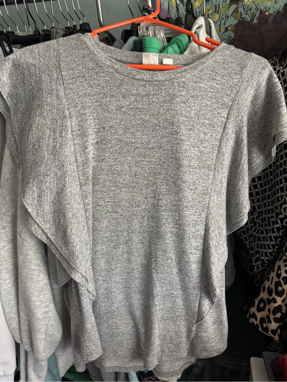 GAP Heather Gray flutter short sleeve top- comfy and great with jeans or shorts.